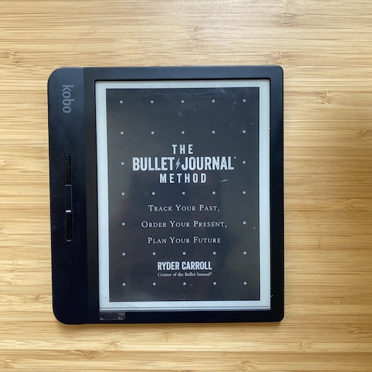 The Bullet Journal Method: Track the Past, Order the Present, Design the Future The Bullet Journal Method: Track the Past, Order the Present, Design the Future